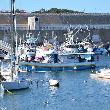 Votre Vue, La Mer, Les Bateaux !!! Wir Sprechen Flieben Deutsch, Touristentipps, We Speak English Concarneau Eksteriør billede